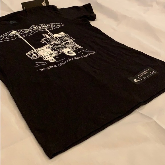 NWT Adidas Boyfriend Crew T Shirt - Picture 3 of 4